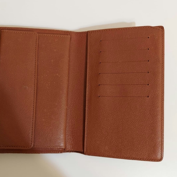 Beautiful louis vuitton monogram prorte tresor - Picture 13 of 15